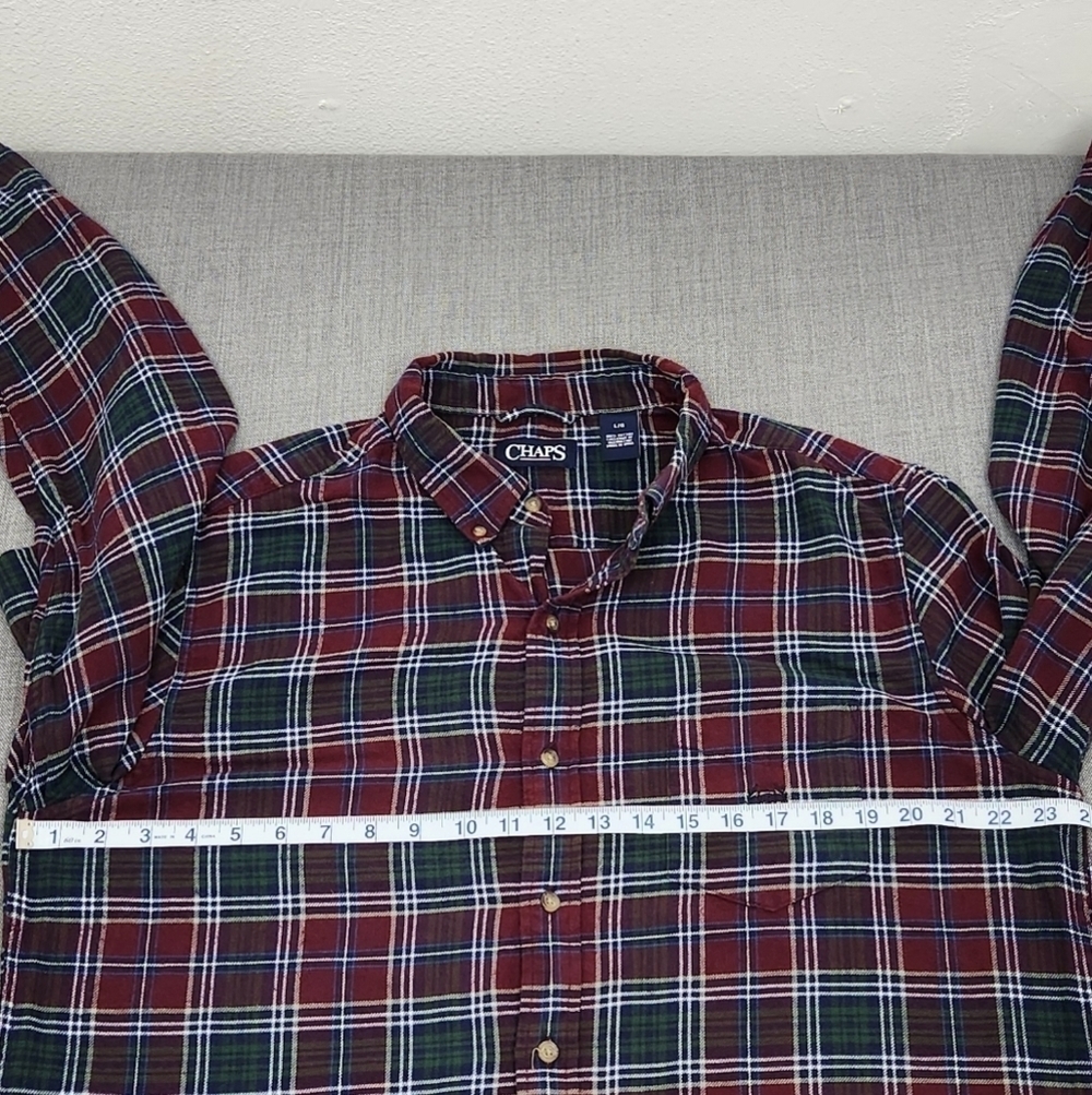 Chaps Lightweight Red and Green Flannel Button Down Pocket Shirt. Large. - Picture 4 of 6